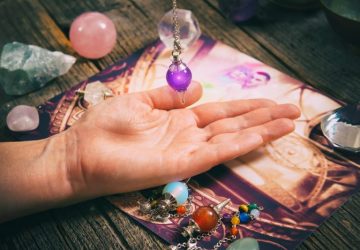 Can A Psychic Tell If Someone Loves You