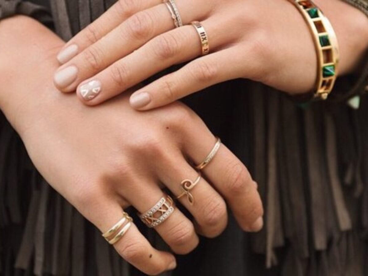 How To Wear Multiple Rings On One Hand in 2023? - A Fashion Blog